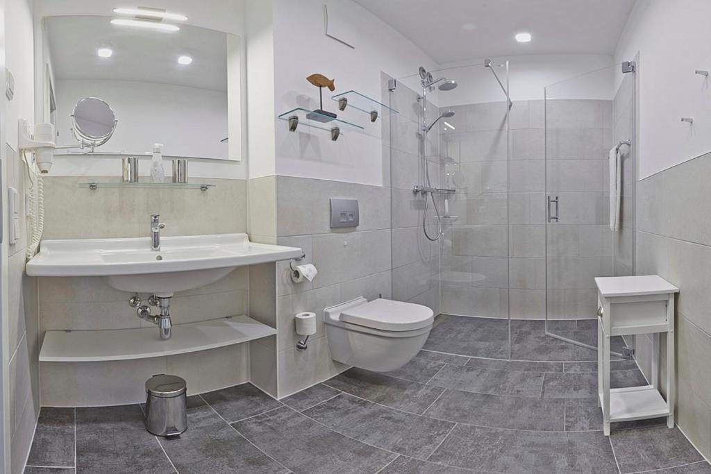 Sunny Suite 14 - Elegantes Hotelapartment Mit Grossartigem Pool-Wellnessbereich Direkt Am Meer In Ruhiger Lage - Perfekt Fuer Mensch Und Tier Borgerende-Rethwisch Bagian luar foto